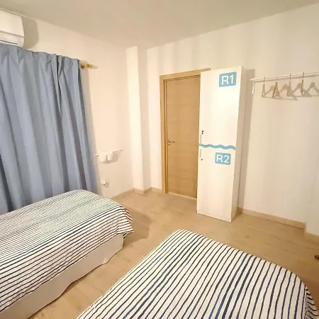 Casa Escuela Delta Buceo Hostal La Herradura (Granada)