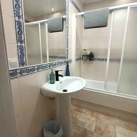 Casa Escuela Delta Buceo *